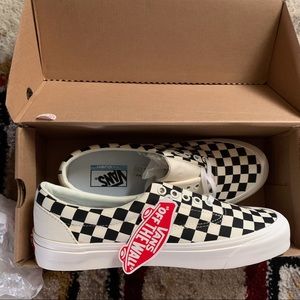 Vans Era checkerboard Mens 9 women’s 10.5
